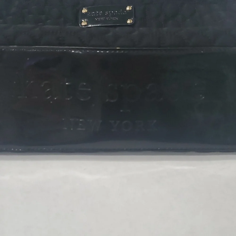 KATE SPADE ♠️ Quilted bag.